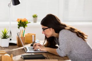 10 ایده ارگونومی کار با لپ تاپ