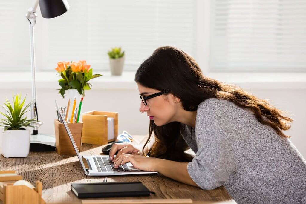 ارگونومی کار با لپ تاپ