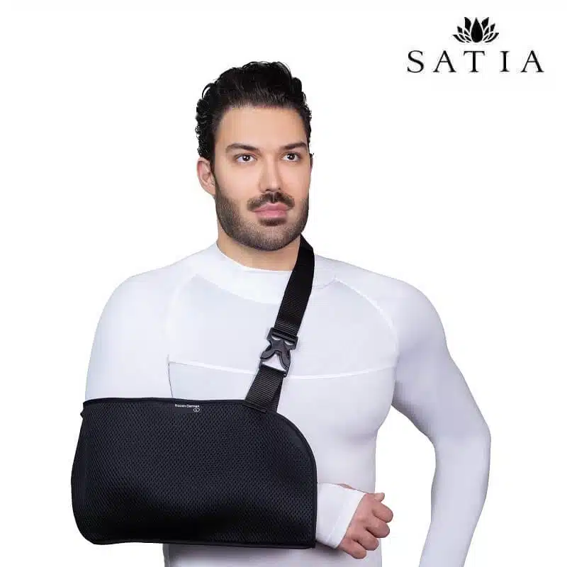 آویز دست پشت بسته